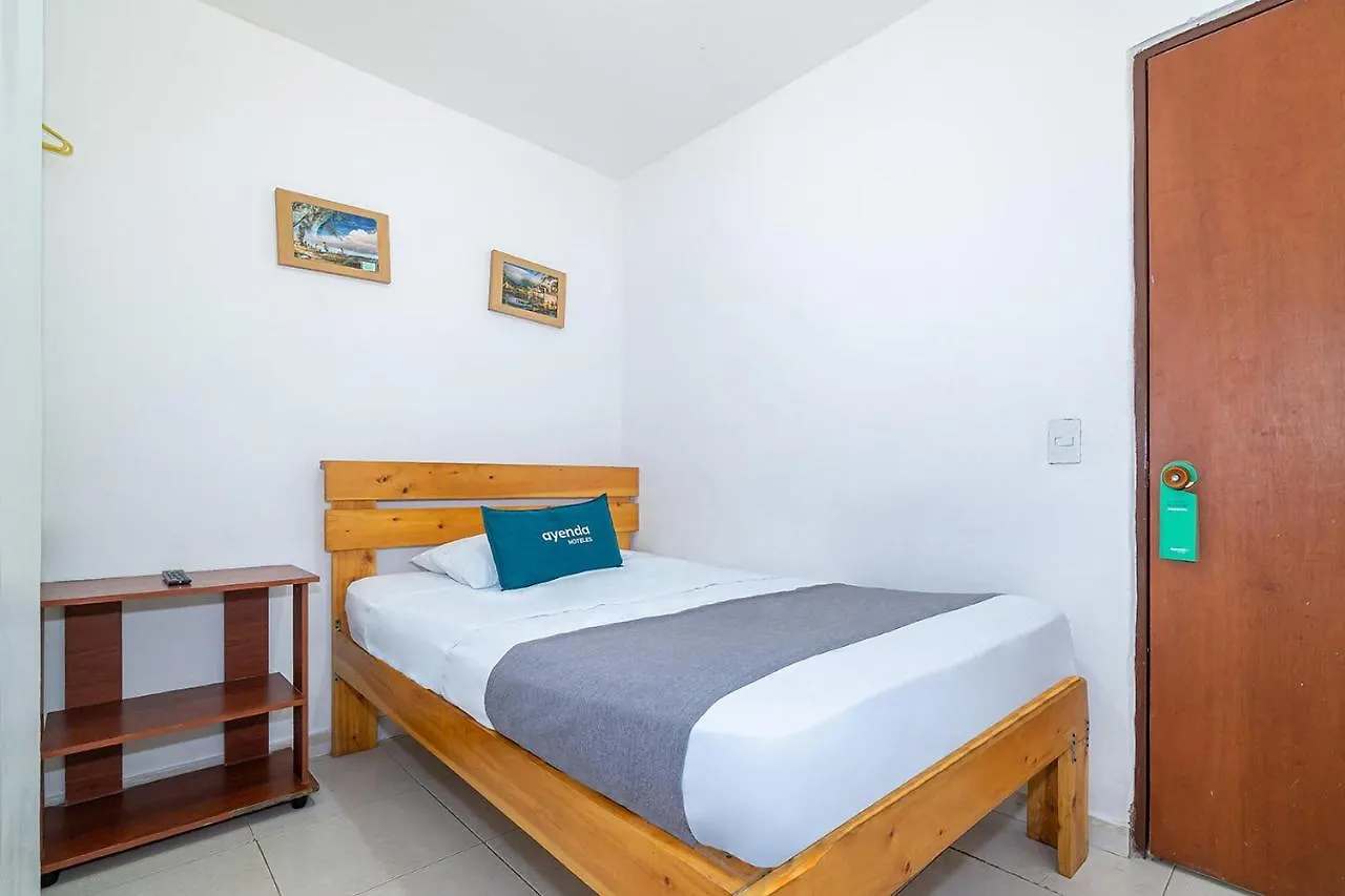 **  Hotel Hospedaje Caney 